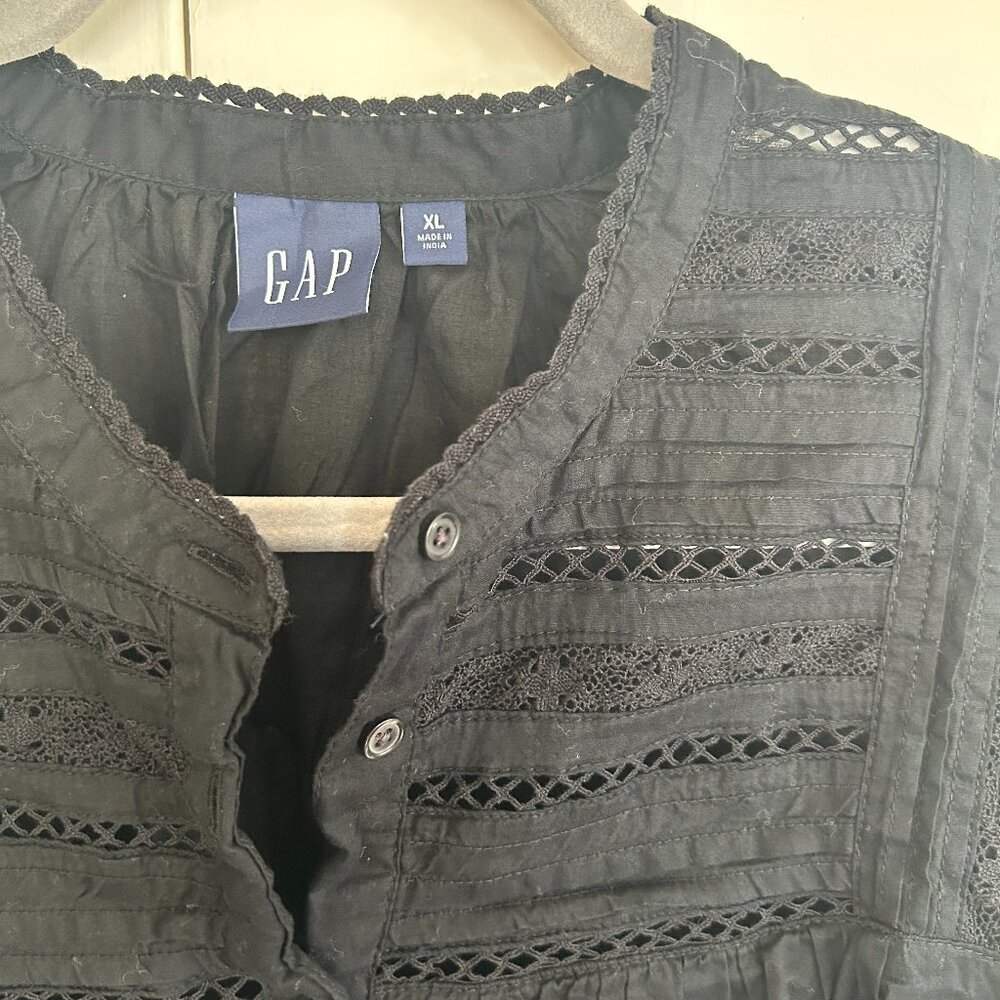 GAP Black Lace-Detail Blouse – Size XL